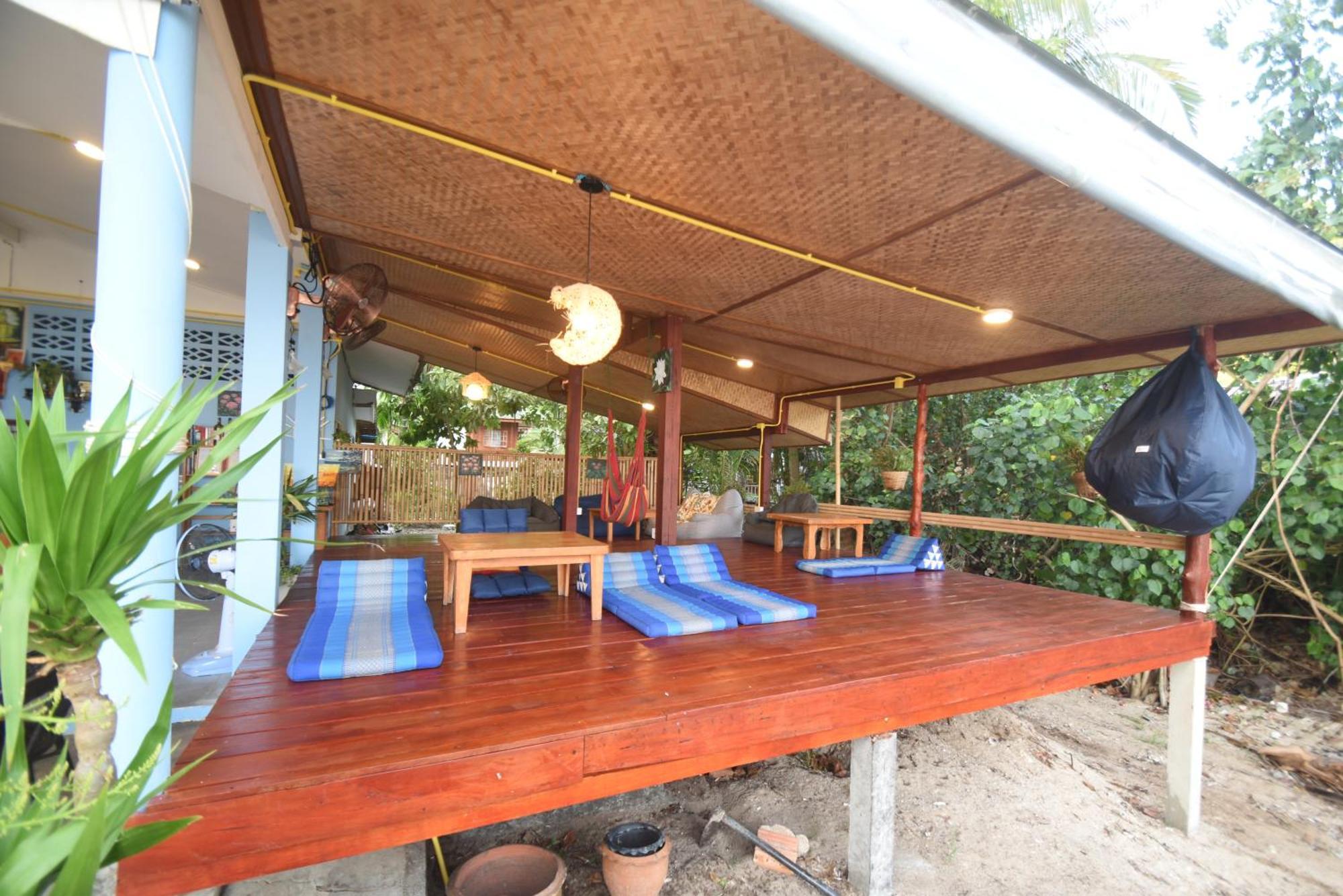 Blue Lotus Resort Baan Tai Exteriör bild