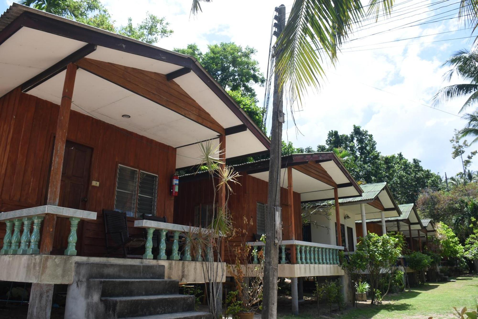 Blue Lotus Resort Baan Tai Exteriör bild