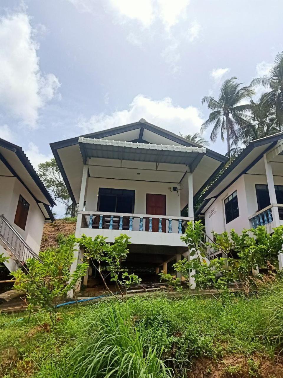 Blue Lotus Resort Baan Tai Exteriör bild